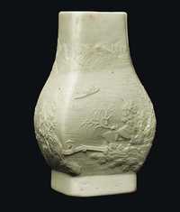19TH CENTURY A SMALL FINELY CARVED BISCUIT PORCELAIN VASE, HU IMPRESSED MAKER’S MARK WANG BINGRONG ZUO